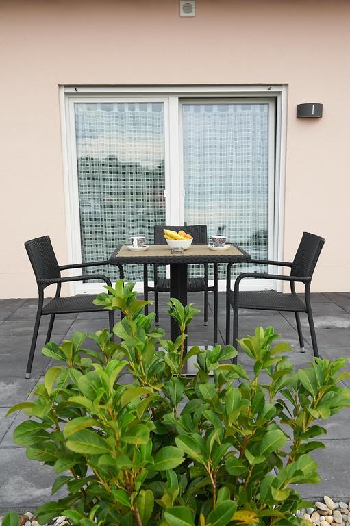 בורגאו L-Appartements מראה חיצוני תמונה